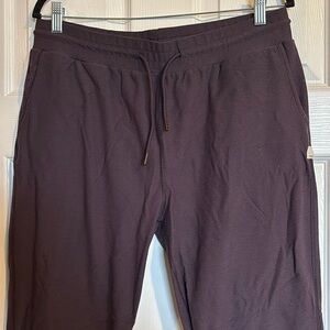Vuori women’s purple high rise jogger sweatpants size XL